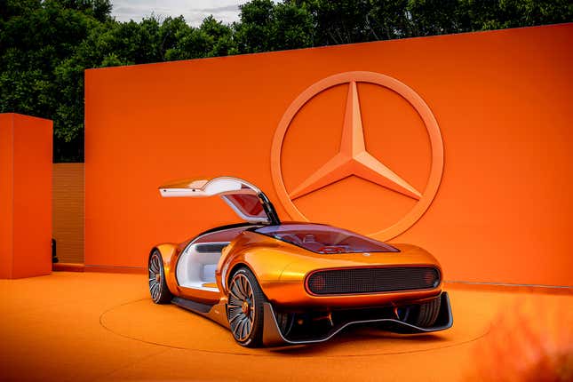 Mercedes Vision One-イレブン コンセプトのリアクォーター画像